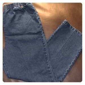 Ladies elastic waist jeans